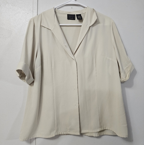 Laura Scott Tops - Laura Scott Cream Short Sleeve Blouse!